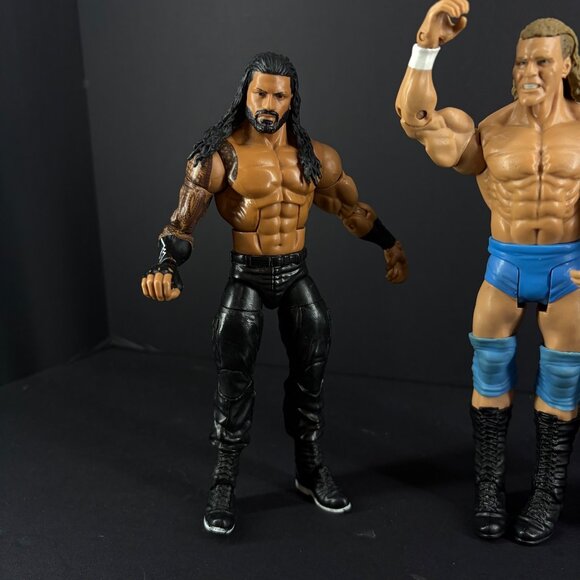 WWE Elite Collection Action Figures Set Of 3: Roman Reigns Triple H & Stone Cold - Picture 3 of 5